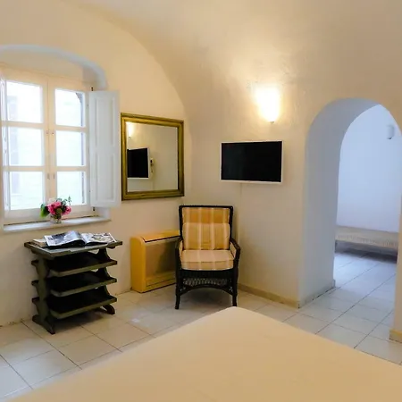 Le Petit Greek Hotel Fira (Santorini)