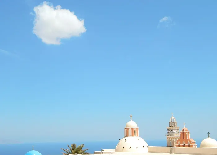 فندق لو بيتي غريك 2*