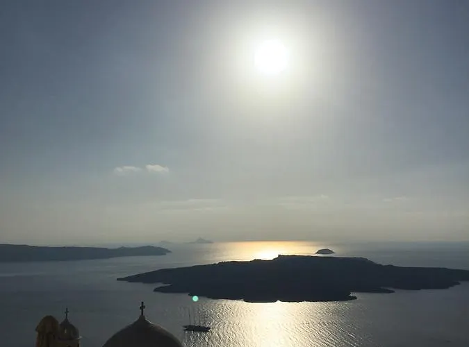 Le Petit Greek Fira (Santorini)